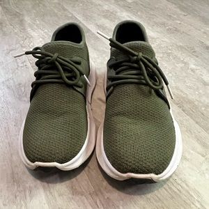 Vessi Everyday Classic in Fern Green 7W waterproof sneaker